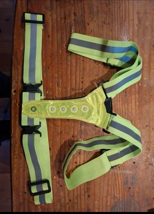 Running reflecterend hesje, marca: onbekend, estado: Novo sem etiquetas, €7.50, €8.58 inclui Proteção do Comprador