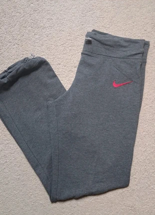 Jogging Nike Vintage S, marque: Nike, état: Très bon état, taille: S / 36 / 8, 25,00 €, 26,95 € Protection acheteurs (Pro) incluse