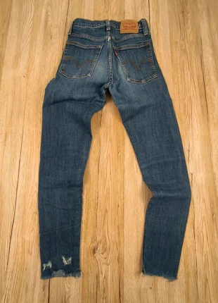 Levi’s Wedgie Skinny – Jean femme taille 24 FR 34 XS – Denim bleu clair coupe ajustée vintage, marque: Levi's, état: Très bon état, taille: XS / 34 / 6, 25,00 €, 26,95 € Protection acheteurs (Pro) incluse