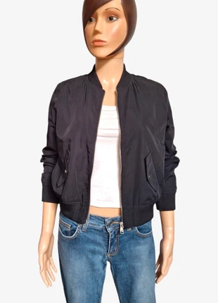 Blouson Bomber Femme Noir - Bershka Premium - Taille 34/36 (Marqué 38) - Comme Neuf, marque: Bershka, état: Très bon état, taille: S / 36 / 8, 6,99 €, 8,04 € Protection acheteurs incluse