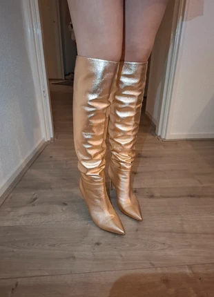 Knielaarzen Gianvito Rossi Maat 38,5 Goud, merk: Gianvito Rossi, staat: Heel goed, maat: 38.5, € 249,95, € 263,15 inclusief Kopersbescherming
