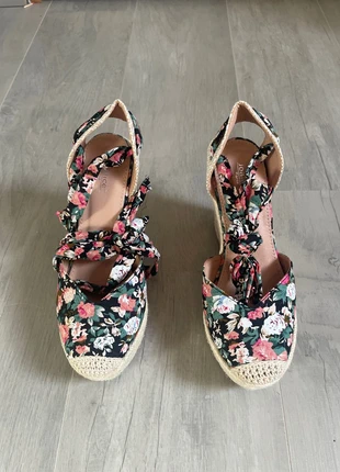 Sandale compensés, marque: Joalice, état: Neuf sans étiquette, taille: 37, 5,00 €, 5,95 € Protection acheteurs incluse