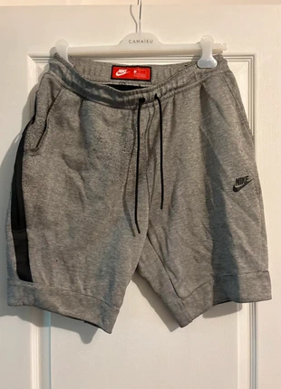 Short Nike M, brand: Nike, condizioni: Discrete, taglia: M, €3.00, €3.85 include la Protezione acquisti