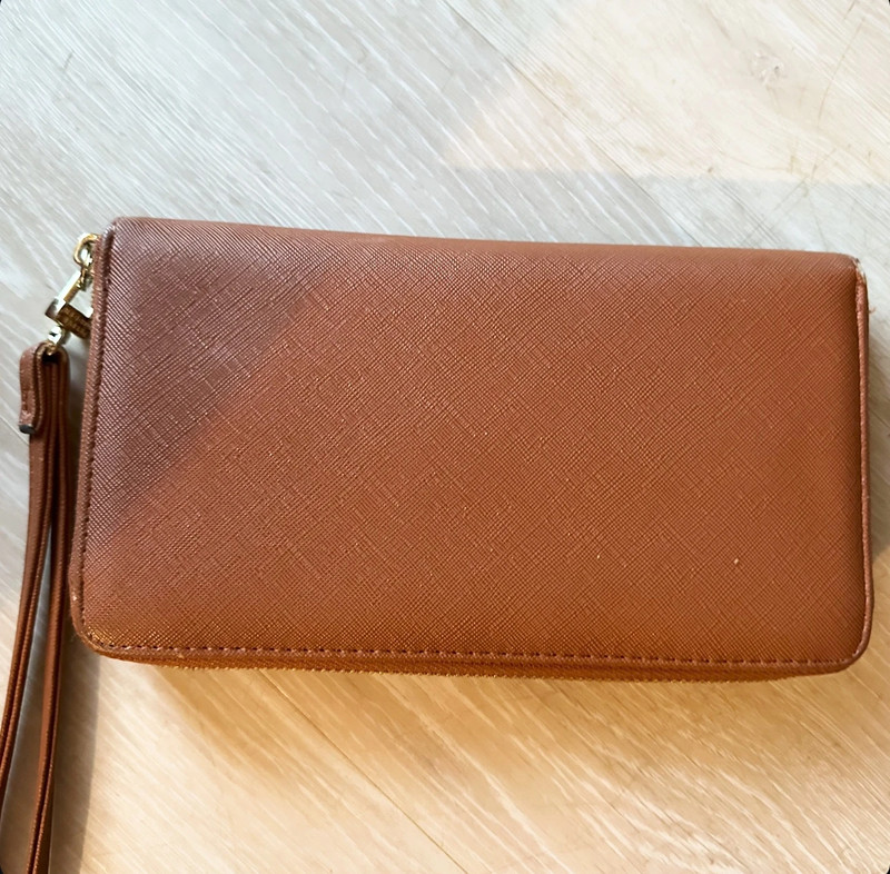 Steve madden brown large wallet 2