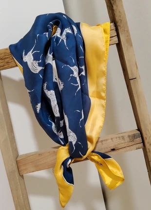 Pañuelo Cebra, merk: Local, staat: Heel goed, € 5,00, € 5,95 inclusief Kopersbescherming