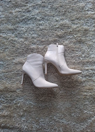 Light Beige High-Heeled Boot - Size 39, état: Très bon état, taille: 39, 6,50 €, 7,53 € Protection acheteurs incluse