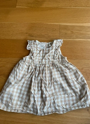 Karokleid, merk: H&M, staat: Heel goed, maat: 12-18 maanden / 80 cm, € 1,00, € 1,75 inclusief Kopersbescherming