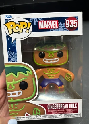 Funko pop #935 Gingerbread Hulk collezione Marvel Holiday, marke: Funko Pop, zustand: Sehr gut, größe: Frühchen, bis 44, 9,00 €, 10,15 € inklusive Vinted-Käuferschutz