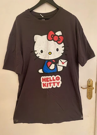 Hello Kitty t-shirt, brand: Sanrio, condition: New without tags, size: S / 8, £14.00, £15.40 includes Buyer Protection