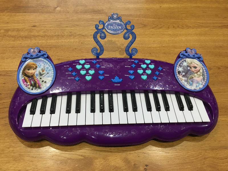 Piano Reine des Neiges IMC Toys