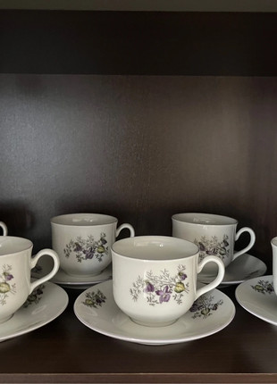 Obrázek k inzerátu: Porcelánový set 6 ks fialky