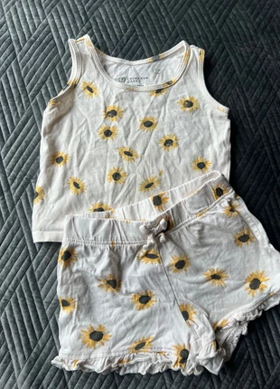 Zomer setje, marque: Primark, état: Bon état, taille: 18-24 mois / 86 cm, 3,00 €, 3,85 € Protection acheteurs incluse