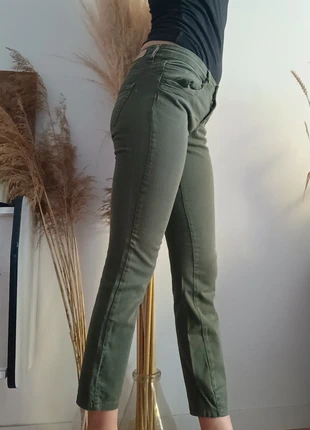 Jean coton kaki army slim skinny zara 36 S, marque: Zara, état: Très bon état, taille: S / 36 / 8, 7,00 €, 8,05 € Protection acheteurs (Pro) incluse