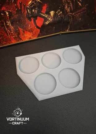 Plateau mouvement x5 emplacements pour socle 40mm gris. Pour divers jeux de plateaux et wargames, brand: Vortinuum Craft, condition: New without tags, €3.20, €4.06 includes Buyer Protection Pro