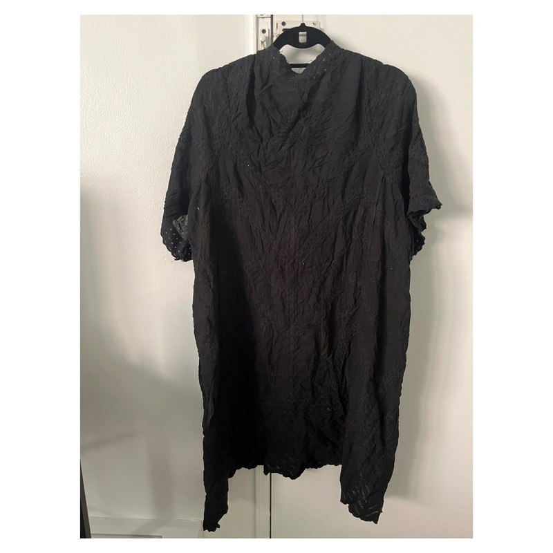 Woven Heart Black Top One Size 3