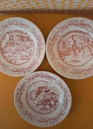 Lot de 3 assiettes décoratives Yves Rocher les métiers d'autrefois très bon état, marca: Yves Rocher, estado: Muito bom, €9.00, €10.15 inclui Proteção do Comprador
