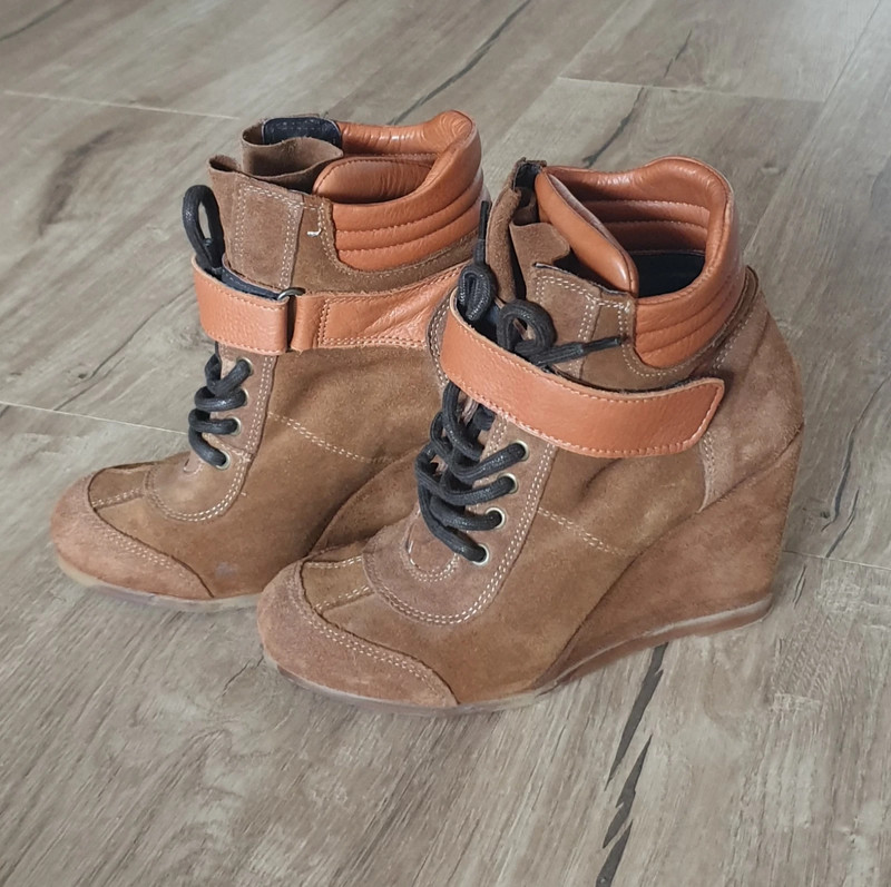 Irrigatie Wennen aan Kiezen cafeina Leder Stiefeletten/Boots mit Wedge Absatz; Preis: VB!; Gr. 36 - Vinted Irrigatie Wennen aan Kiezen cafeina Leder Stiefeletten/Boots mit Wedge Absatz; Preis: VB!; Gr. 36 - Vinted