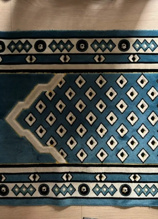 Tapis tunisien bleu en velours 120/70 cm, marque: Velvet, état: Très bon état, 30,00 €, 32,20 € Protection acheteurs incluse