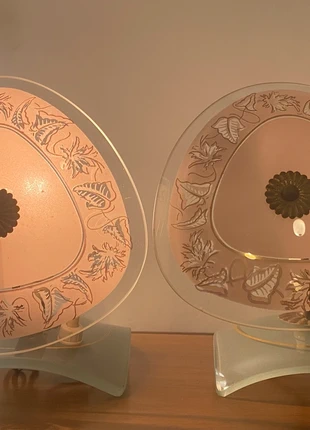 Coppia di lampade in vetro inciso e metallo brunito, anni ’50/’60, estado: Muy bueno, 490,00 €, 515,20 € Protección al comprador incluida