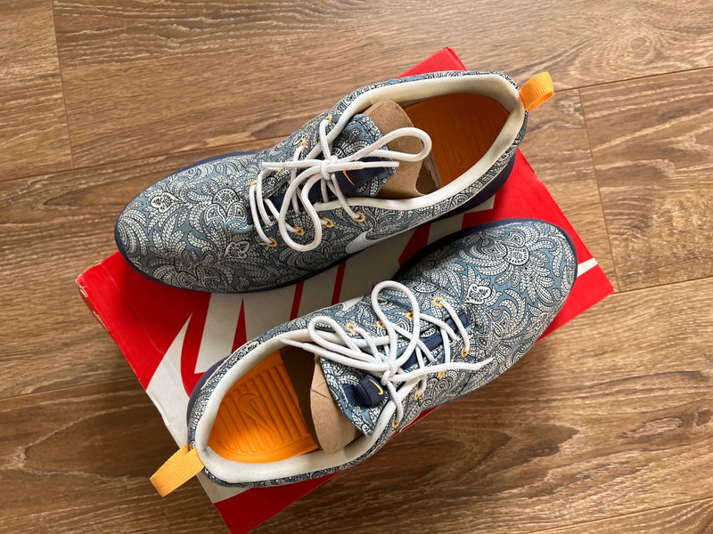 Roshe run hot sale liberty homme