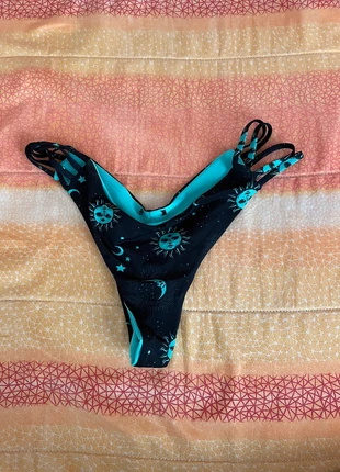 Costume slip brasiliana , marque: Tezenis, état: Neuf sans étiquette, taille: S / 36 / 8, 3,00 €, 3,85 € Protection acheteurs incluse