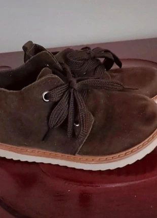 Botas de niño, de serraje, color marron, talla 28, merk: el chanclon, staat: Goed, maat: 28, € 3,00, € 3,85 inclusief Kopersbescherming