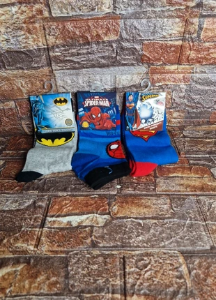 Lot 3 paires chaussettes super-héros 31-34 – Batman Spider-Man Superman, marque: Spiderman, état: Très bon état, taille: 31-33, 4,90 €, 5,85 € Protection acheteurs (Pro) incluse