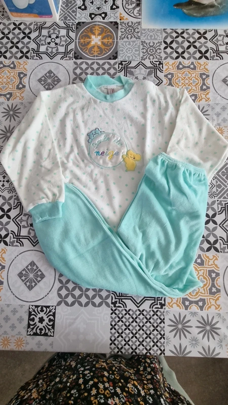 Pyjama taille 4 ans - photo numéro 2