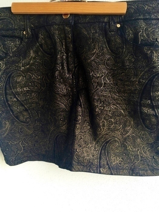 Magnifique jupe courte imprimée Cachemire 4
