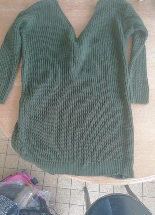 Robe pull kaki dos nu, marque: Pull & Bear, état: Neuf sans étiquette, taille: M / 38 / 10, 7,00 €, 8,05 € Protection acheteurs incluse