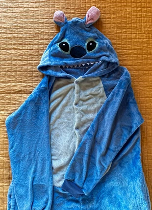 Pigiama stitch, merk: no brand, staat: Heel goed, maat: M, € 10,00, € 11,20 inclusief Kopersbescherming