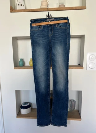 Jean femme guess, marque: GUESS, état: Très bon état, taille: XS / 34 / 6, 5,00 €, 5,95 € Protection acheteurs incluse