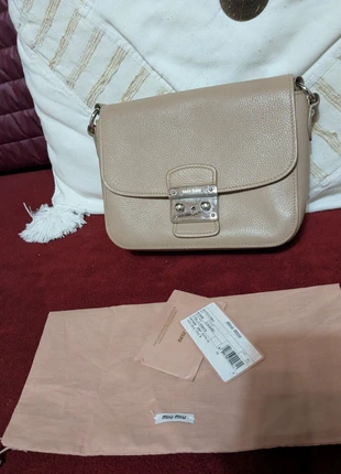 Bandoliera Miu Miu, marke: Miu Miu, zustand: Sehr gut, 300,00 €, 315,70 € inklusive Vinted-Käuferschutz