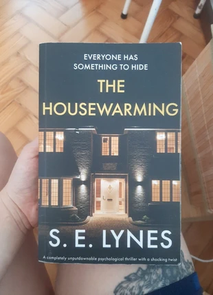 The Housewarming - S.E Lynes, estado: Muito bom, €7.00, €8.05 inclui Proteção do Comprador