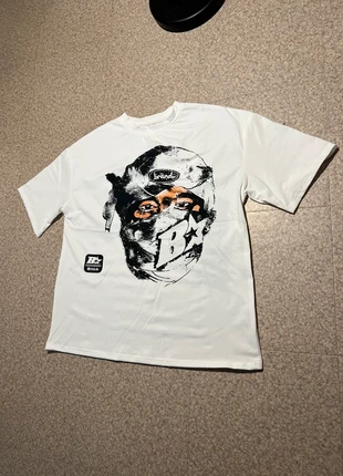 T-shirt Y2K Vintage Blanc Avec Motif Visage - Taille M, marque: y2k, état: Très bon état, taille: M, 15,00 €, 16,45 € Protection acheteurs incluse