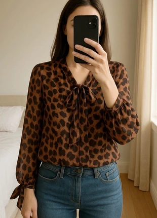 Blouse SHEIN Léopard T34, marca: Shein, estado: Muy bueno, tamaño: XS / 34 / 6, 2,99 €, 3,84 € Protección al comprador incluida