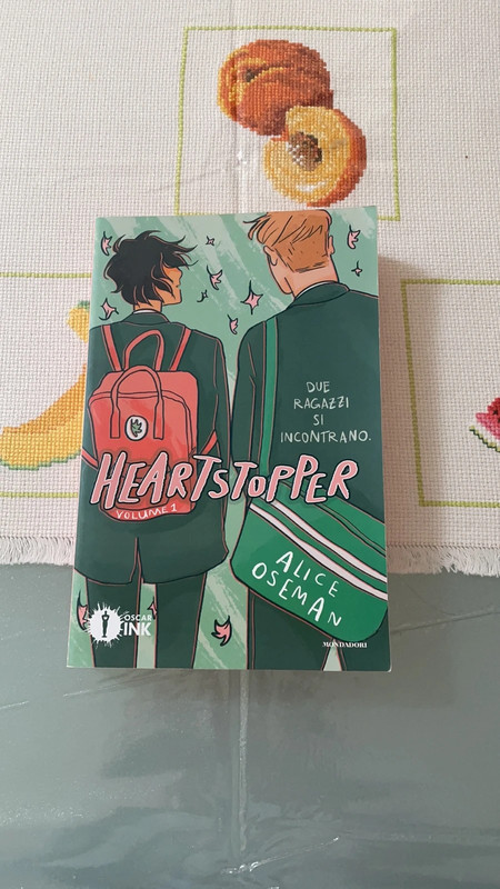 Libro: Heartstopper di Alice Oseman (Volume 1)