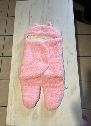 Couverture d’emmaillotage taille 0/ 9 mois, état: Neuf sans étiquette, 5,00 €, 5,95 € Protection acheteurs incluse