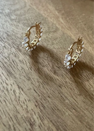 Boucle d’oreille, créole en acier, inoxydable cadeau🎄🎅, marque: Boutique Parisienne, état: Neuf sans étiquette, 6,90 €, 7,95 € Protection acheteurs (Pro) incluse