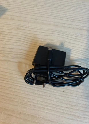 Cable d’alimentation pour 2DS/3DS/DSI, brand: freaks geeks, condizioni: Nuovo con cartellino, €8.50, €9.63 include la Protezione acquisti