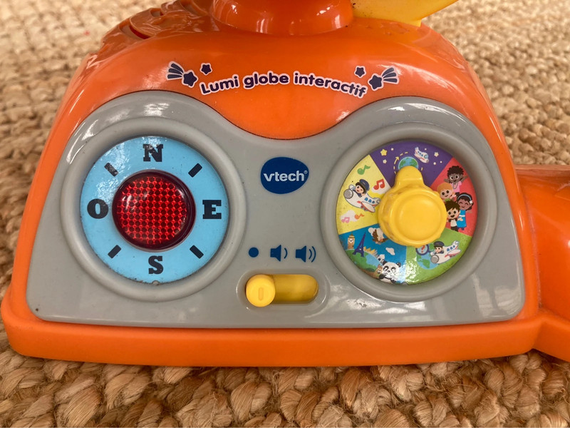 Globe Lumineux Interactif VTECH