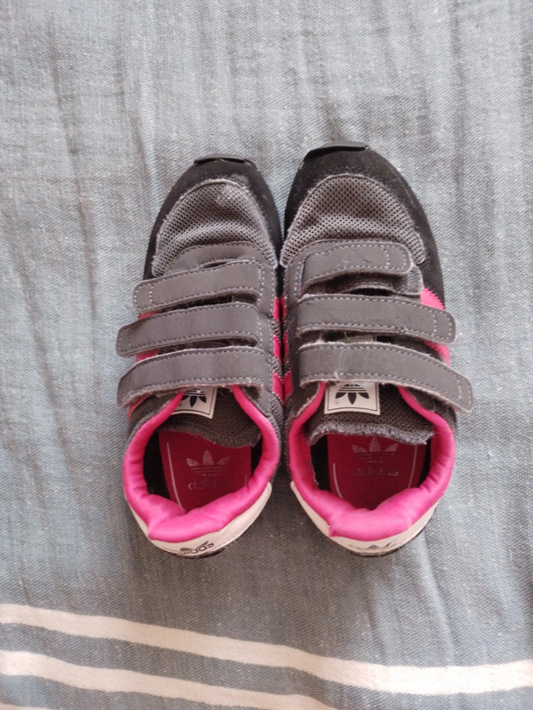 Buty sportowe adidas r30. 18 cm Vinted