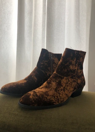 Dark orange velvet boots, brand: ASOS, condition: New without tags, size: 42, €38.00, €40.60 includes Buyer Protection