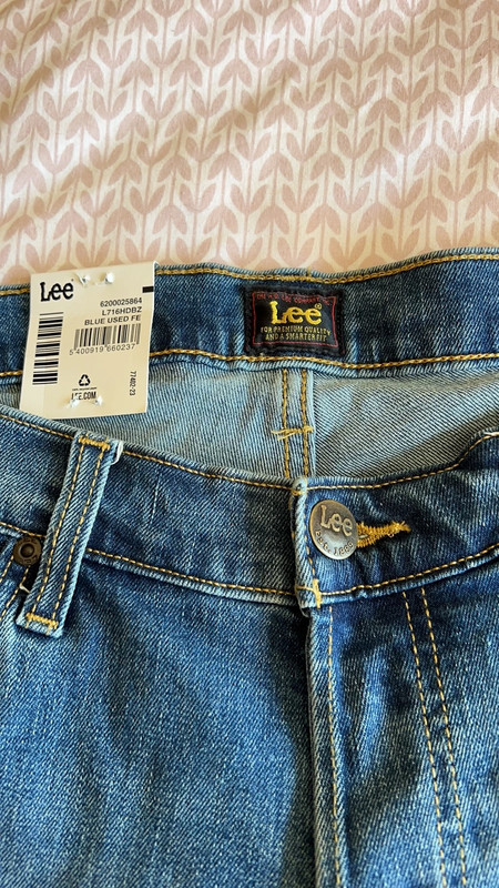 Lee bootcut mens jeans with button fly | Vinted