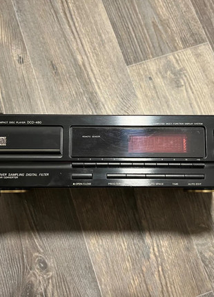 Obrázek k inzerátu: CD přehrávač Denon DCD-480