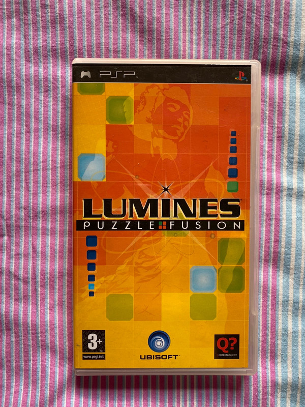 PSP - Lumines: Puzzle Fusion 1