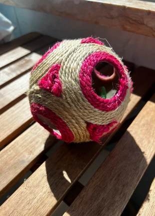 Brinquedo para Gatos – Bola de Sisal com Janelas + Bola com Penas, staat: Nieuw zonder prijskaartje, € 3,50, € 4,38 inclusief Kopersbescherming