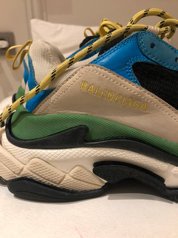 Vinted balenciaga clearance triple s