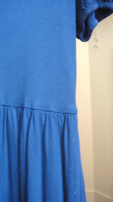 Robe plissée bleue 4