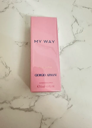 Parfum My way Armani, marque: My Way, état: Neuf avec étiquette, 26,00 €, 28,00 € Protection acheteurs incluse